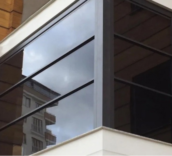 Simay Cam Balkon