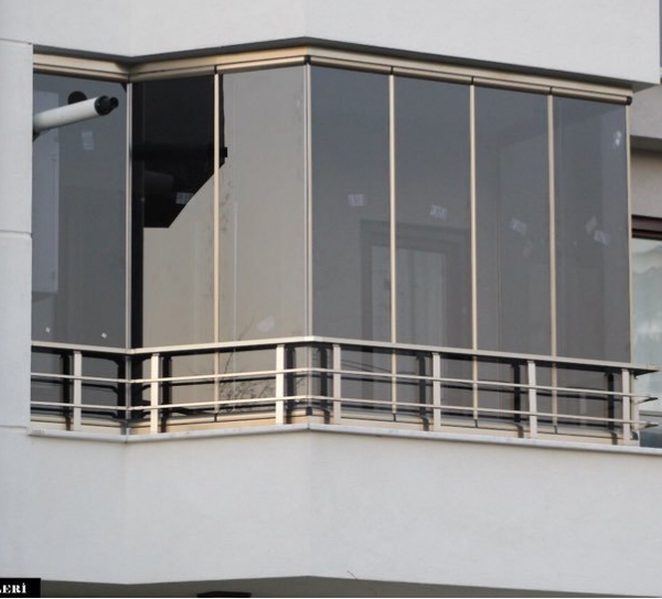 Simay Cam Balkon