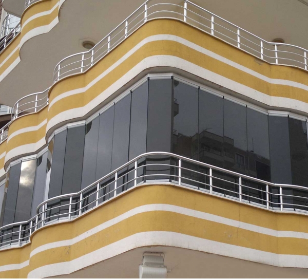 Simay Cam Balkon