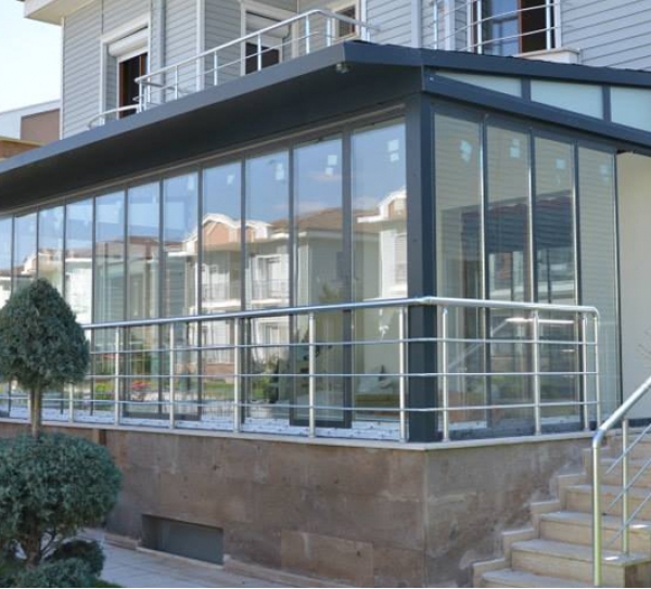 Simay Cam Balkon