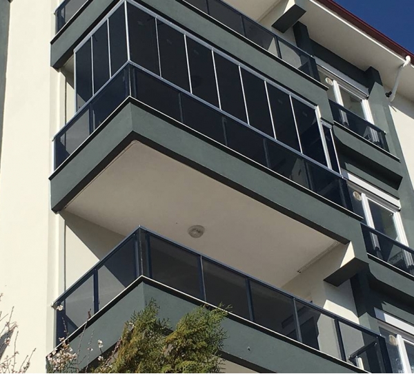 Simay Cam Balkon